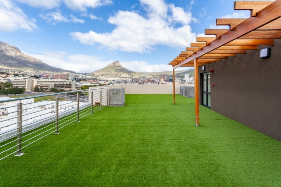 2 Bedroom Property for Sale in Zonnebloem Western Cape